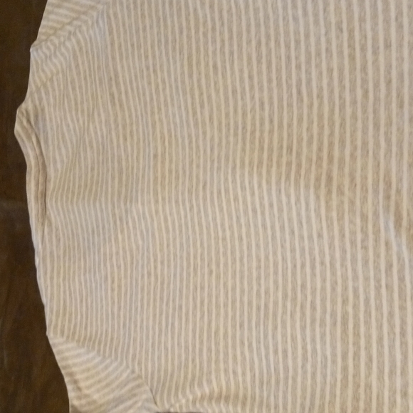 Vineyard Vines V Neck striped T-Shirt - Picture 4 of 5